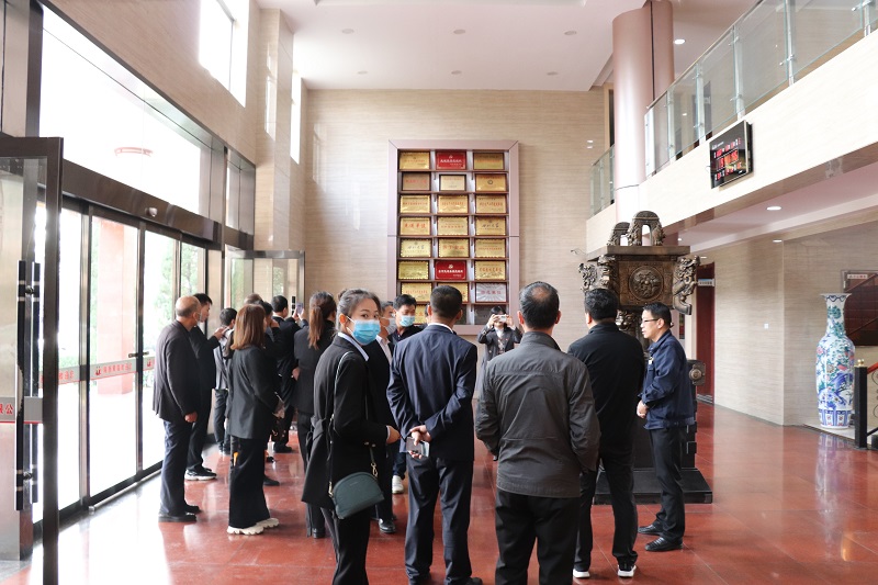 韓城市經(jīng)開區(qū)黨工委副書記強森一行蒞臨公司學習交流黨建工作