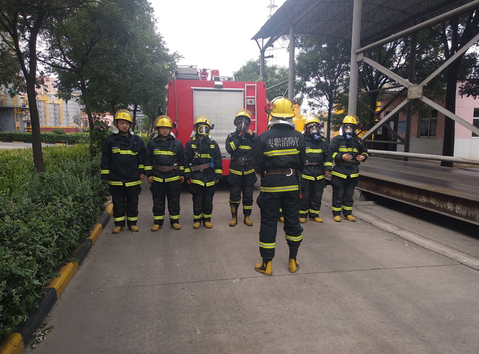 消防救援演練 防患于未“燃” 消防救援演練 防患于未“燃”