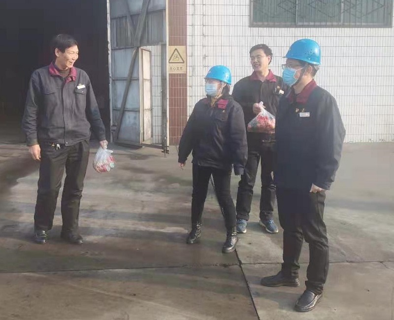 春節(jié)慰問(wèn)暖人心 安全運(yùn)營(yíng)迎金牛 春節(jié)慰問(wèn)暖人心 安全運(yùn)營(yíng)迎金牛