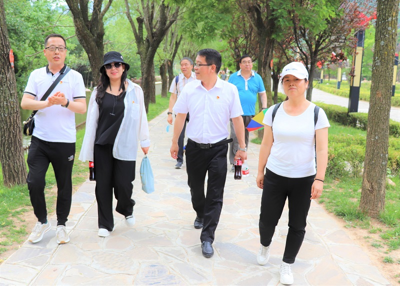 ׌�tɫ���񼤄�(l��)�T��������(chu��ng)��?li��n)��?d��ng)�О�