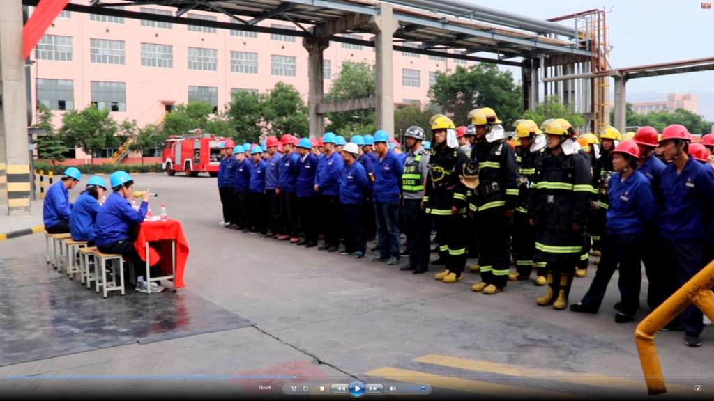 六年同風(fēng)雨   全員共歡騰