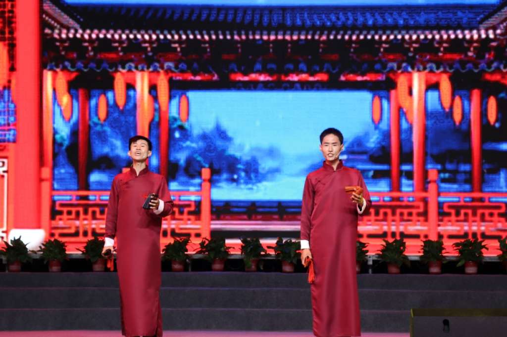 禮贊新時(shí)代 同唱安全歌 禮贊新時(shí)代 同唱安全歌